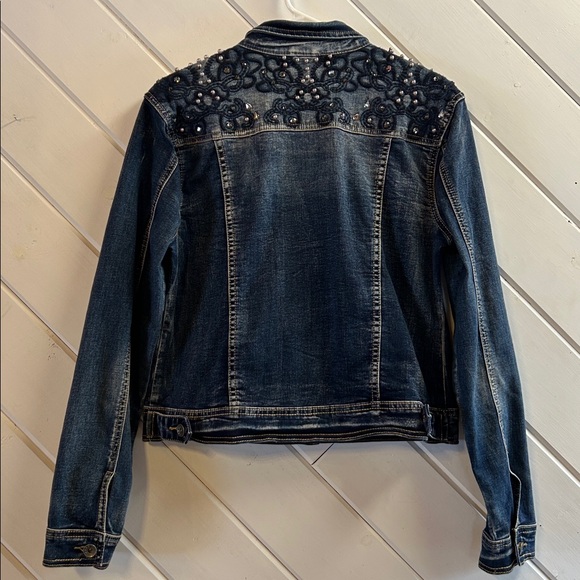 FEMME FATALE Pearl Embroidered Denim Jacket - Picture 9 of 16
